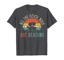 Ladda upp bild till gallerivisning, All the Cool Kids are Reading Book Vintage Reto Sunset T-Shirt 200459