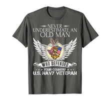 Ladda upp bild till gallerivisning, Never Underestimate An Old Man US Navy Veteran T-shirt Gift 128294