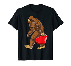 Bigfoot Heart Funny Valentines Day Men Love Sasquatch Gifts T-Shirt-418972