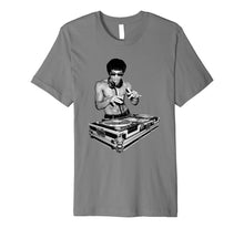 Ladda upp bild till gallerivisning, T-shirt Dj bruce, by bruce Dj tee shirt Premium T-Shirt 171514
