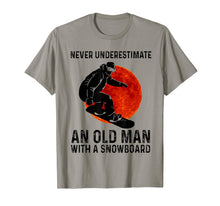 Ladda upp bild till gallerivisning, Never Underestimate An Old Man With A Snowboard T-Shirt-1444205
