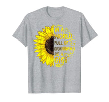 Ladda upp bild till gallerivisning, Womens In a World Full of Grandmas Be a Gigi Sunflower Tee 152604
